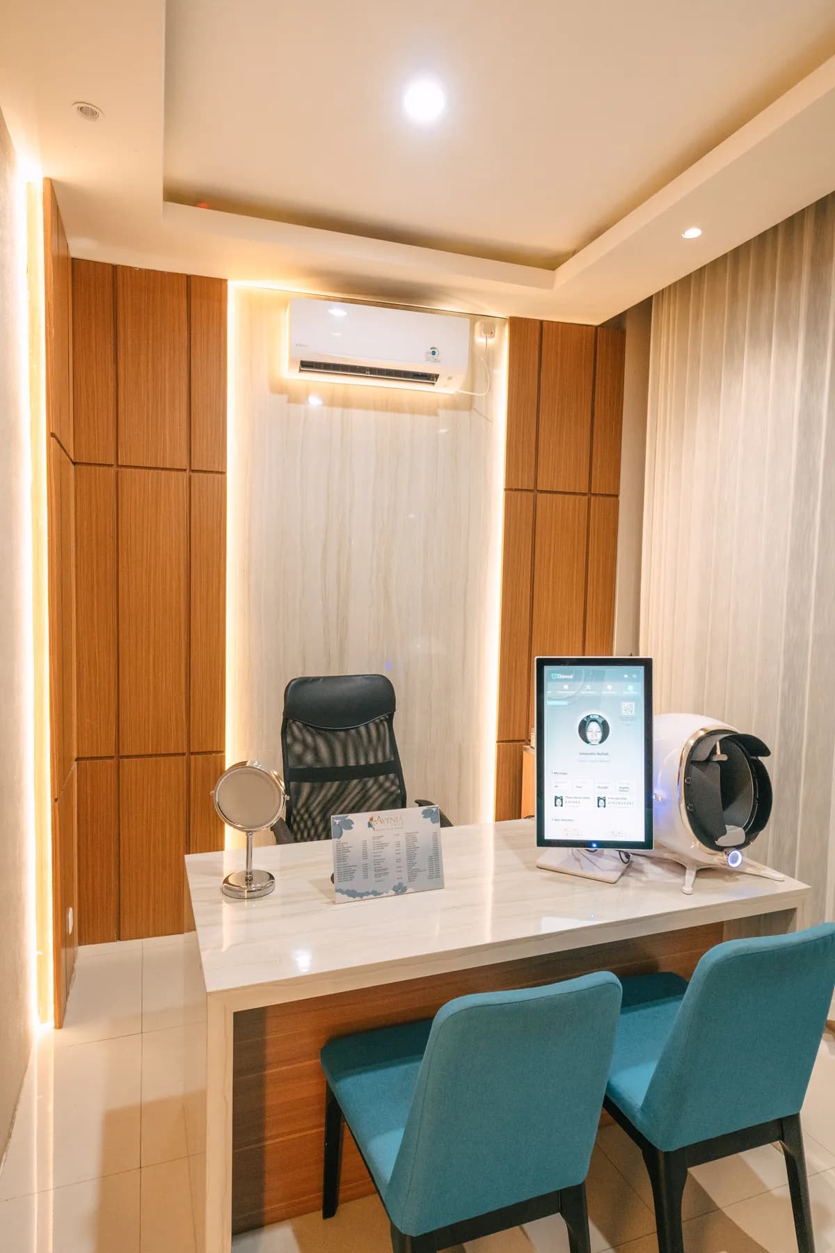 3D Skin Analyzer AI di Avenia Skin — analisis kulit oleh dokter